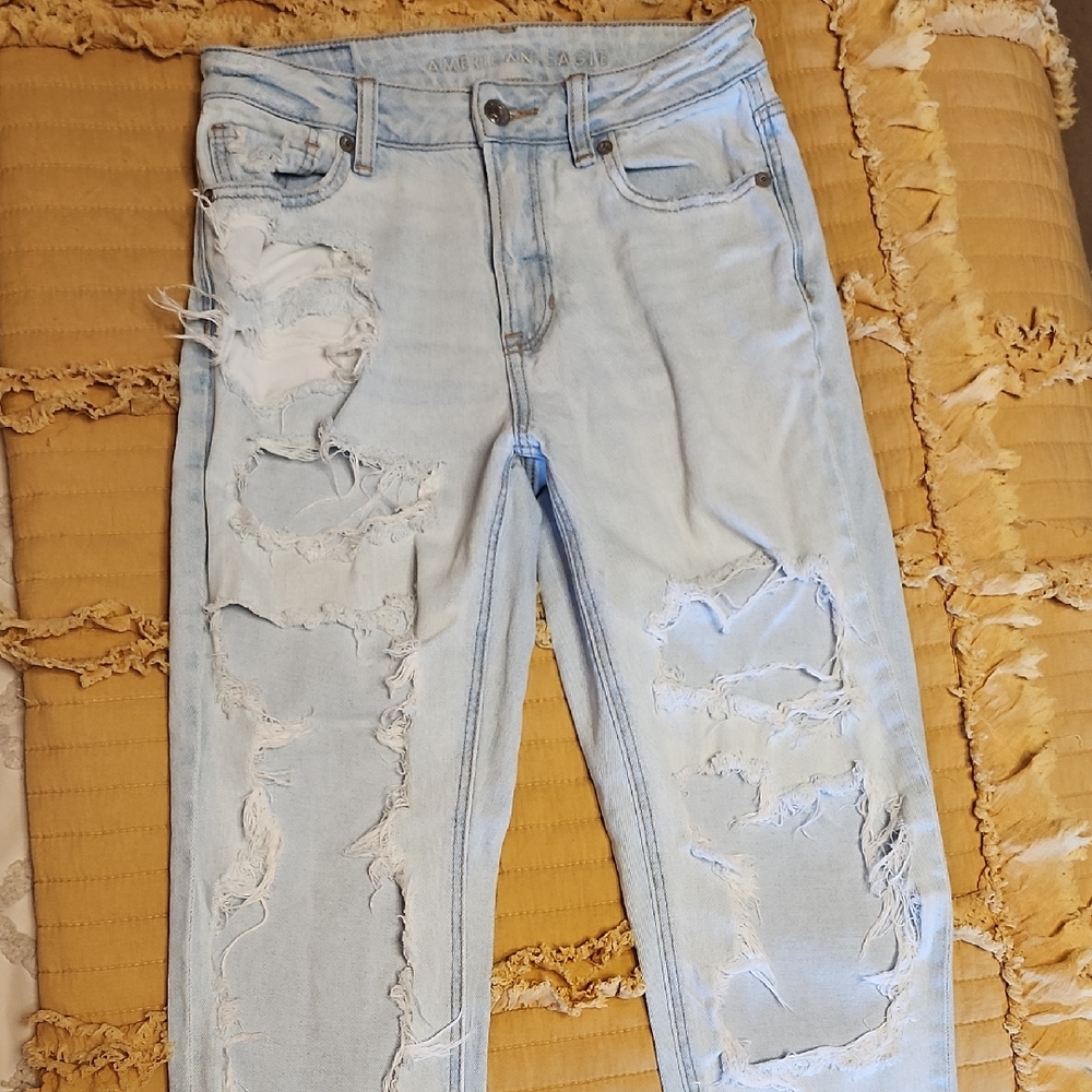American Eagle Outfitters Light Wash Ripped Skinny Jeans Strigid